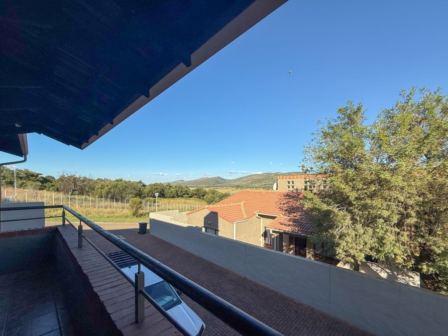 To Let 4 Bedroom Property for Rent in Xanadu Nature Estate North West